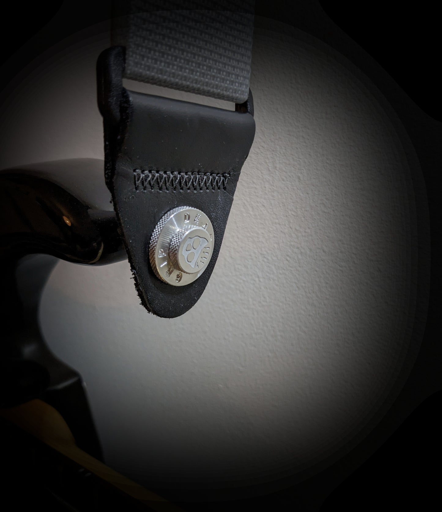 Premium DG Billet Strap Locks -  Silver skulls